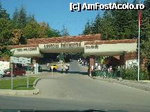[P12] Intrarea in campusul universitar Anadolu. » foto by lucsim
 - 
<span class="allrVoted glyphicon glyphicon-heart hidden" id="av280926"></span>
<a class="m-l-10 hidden" id="sv280926" onclick="voting_Foto_DelVot(,280926,6437)" role="button">șterge vot <span class="glyphicon glyphicon-remove"></span></a>
<a id="v9280926" class=" c-red"  onclick="voting_Foto_SetVot(280926)" role="button"><span class="glyphicon glyphicon-heart-empty"></span> <b>LIKE</b> = Votează poza</a> <img class="hidden"  id="f280926W9" src="/imagini/loader.gif" border="0" /><span class="AjErrMes hidden" id="e280926ErM"></span>