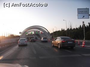 [P21] pe aici ne-a luat bani pentru tunel » foto by adrianbogdan
 - 
<span class="allrVoted glyphicon glyphicon-heart hidden" id="av902931"></span>
<a class="m-l-10 hidden" id="sv902931" onclick="voting_Foto_DelVot(,902931,6437)" role="button">șterge vot <span class="glyphicon glyphicon-remove"></span></a>
<a id="v9902931" class=" c-red"  onclick="voting_Foto_SetVot(902931)" role="button"><span class="glyphicon glyphicon-heart-empty"></span> <b>LIKE</b> = Votează poza</a> <img class="hidden"  id="f902931W9" src="/imagini/loader.gif" border="0" /><span class="AjErrMes hidden" id="e902931ErM"></span>
