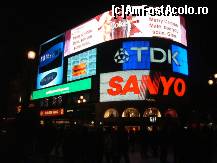 [P31] Picadilly Circus » foto by pisidiana
 - 
<span class="allrVoted glyphicon glyphicon-heart hidden" id="av99792"></span>
<a class="m-l-10 hidden" id="sv99792" onclick="voting_Foto_DelVot(,99792,6465)" role="button">șterge vot <span class="glyphicon glyphicon-remove"></span></a>
<a id="v999792" class=" c-red"  onclick="voting_Foto_SetVot(99792)" role="button"><span class="glyphicon glyphicon-heart-empty"></span> <b>LIKE</b> = Votează poza</a> <img class="hidden"  id="f99792W9" src="/imagini/loader.gif" border="0" /><span class="AjErrMes hidden" id="e99792ErM"></span>