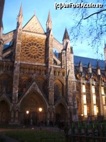 [P05] Westminster Abbey » foto by pisidiana
 - 
<span class="allrVoted glyphicon glyphicon-heart hidden" id="av99762"></span>
<a class="m-l-10 hidden" id="sv99762" onclick="voting_Foto_DelVot(,99762,6465)" role="button">șterge vot <span class="glyphicon glyphicon-remove"></span></a>
<a id="v999762" class=" c-red"  onclick="voting_Foto_SetVot(99762)" role="button"><span class="glyphicon glyphicon-heart-empty"></span> <b>LIKE</b> = Votează poza</a> <img class="hidden"  id="f99762W9" src="/imagini/loader.gif" border="0" /><span class="AjErrMes hidden" id="e99762ErM"></span>