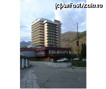 [P02] Hotelul Căciulata » foto by RobertCodescu
 - 
<span class="allrVoted glyphicon glyphicon-heart hidden" id="av100039"></span>
<a class="m-l-10 hidden" id="sv100039" onclick="voting_Foto_DelVot(,100039,6480)" role="button">șterge vot <span class="glyphicon glyphicon-remove"></span></a>
<a id="v9100039" class=" c-red"  onclick="voting_Foto_SetVot(100039)" role="button"><span class="glyphicon glyphicon-heart-empty"></span> <b>LIKE</b> = Votează poza</a> <img class="hidden"  id="f100039W9" src="/imagini/loader.gif" border="0" /><span class="AjErrMes hidden" id="e100039ErM"></span>