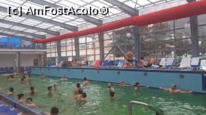 [P01] Una din multele piscine interioare » foto by sebigeanina
 - 
<span class="allrVoted glyphicon glyphicon-heart hidden" id="av833707"></span>
<a class="m-l-10 hidden" id="sv833707" onclick="voting_Foto_DelVot(,833707,6480)" role="button">șterge vot <span class="glyphicon glyphicon-remove"></span></a>
<a id="v9833707" class=" c-red"  onclick="voting_Foto_SetVot(833707)" role="button"><span class="glyphicon glyphicon-heart-empty"></span> <b>LIKE</b> = Votează poza</a> <img class="hidden"  id="f833707W9" src="/imagini/loader.gif" border="0" /><span class="AjErrMes hidden" id="e833707ErM"></span>