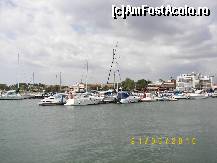 [P32] Detaliu din portul staţiunii NEA MOUDANIA, din zona de şalupe şi iahturi. » foto by bose
 - 
<span class="allrVoted glyphicon glyphicon-heart hidden" id="av177628"></span>
<a class="m-l-10 hidden" id="sv177628" onclick="voting_Foto_DelVot(,177628,6484)" role="button">șterge vot <span class="glyphicon glyphicon-remove"></span></a>
<a id="v9177628" class=" c-red"  onclick="voting_Foto_SetVot(177628)" role="button"><span class="glyphicon glyphicon-heart-empty"></span> <b>LIKE</b> = Votează poza</a> <img class="hidden"  id="f177628W9" src="/imagini/loader.gif" border="0" /><span class="AjErrMes hidden" id="e177628ErM"></span>