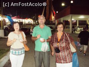 [P20] Cu finii mei, la o îngheţată - eu am terminat-o mai repede!  » foto by Carmen Ion
 - 
<span class="allrVoted glyphicon glyphicon-heart hidden" id="av800595"></span>
<a class="m-l-10 hidden" id="sv800595" onclick="voting_Foto_DelVot(,800595,6484)" role="button">șterge vot <span class="glyphicon glyphicon-remove"></span></a>
<a id="v9800595" class=" c-red"  onclick="voting_Foto_SetVot(800595)" role="button"><span class="glyphicon glyphicon-heart-empty"></span> <b>LIKE</b> = Votează poza</a> <img class="hidden"  id="f800595W9" src="/imagini/loader.gif" border="0" /><span class="AjErrMes hidden" id="e800595ErM"></span>