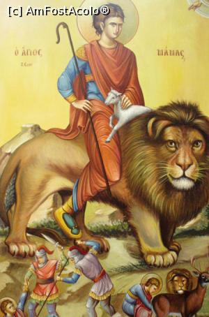 [P28] Sfântul Mamas călare pe leu şi cu oaia salvată în braţe - icoană cipriotă. Imagine preluată de pe net.  » foto by Carmen Ion
 - 
<span class="allrVoted glyphicon glyphicon-heart hidden" id="av800603"></span>
<a class="m-l-10 hidden" id="sv800603" onclick="voting_Foto_DelVot(,800603,6484)" role="button">șterge vot <span class="glyphicon glyphicon-remove"></span></a>
<a id="v9800603" class=" c-red"  onclick="voting_Foto_SetVot(800603)" role="button"><span class="glyphicon glyphicon-heart-empty"></span> <b>LIKE</b> = Votează poza</a> <img class="hidden"  id="f800603W9" src="/imagini/loader.gif" border="0" /><span class="AjErrMes hidden" id="e800603ErM"></span>