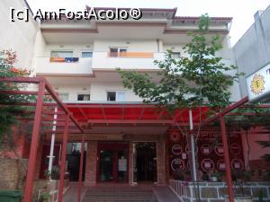 [P04] Hotel Balkan Sun, aripa moderna a lui Balkan Hellas » foto by c_marika22
 - 
<span class="allrVoted glyphicon glyphicon-heart hidden" id="av751958"></span>
<a class="m-l-10 hidden" id="sv751958" onclick="voting_Foto_DelVot(,751958,6511)" role="button">șterge vot <span class="glyphicon glyphicon-remove"></span></a>
<a id="v9751958" class=" c-red"  onclick="voting_Foto_SetVot(751958)" role="button"><span class="glyphicon glyphicon-heart-empty"></span> <b>LIKE</b> = Votează poza</a> <img class="hidden"  id="f751958W9" src="/imagini/loader.gif" border="0" /><span class="AjErrMes hidden" id="e751958ErM"></span>