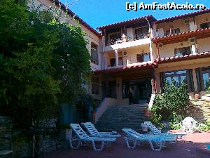 [P02] Balkan Hellas in septembrie 2013 - balcoane cu vedere spre piscina » foto by calator65
 - 
<span class="allrVoted glyphicon glyphicon-heart hidden" id="av567933"></span>
<a class="m-l-10 hidden" id="sv567933" onclick="voting_Foto_DelVot(,567933,6511)" role="button">șterge vot <span class="glyphicon glyphicon-remove"></span></a>
<a id="v9567933" class=" c-red"  onclick="voting_Foto_SetVot(567933)" role="button"><span class="glyphicon glyphicon-heart-empty"></span> <b>LIKE</b> = Votează poza</a> <img class="hidden"  id="f567933W9" src="/imagini/loader.gif" border="0" /><span class="AjErrMes hidden" id="e567933ErM"></span>