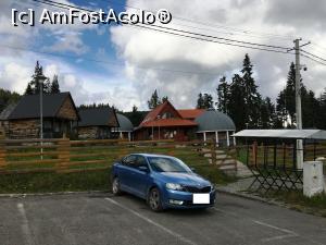 [P21] Intrarea și parcarea de la mofetă » foto by AZE
 - 
<span class="allrVoted glyphicon glyphicon-heart hidden" id="av1338155"></span>
<a class="m-l-10 hidden" id="sv1338155" onclick="voting_Foto_DelVot(,1338155,6532)" role="button">șterge vot <span class="glyphicon glyphicon-remove"></span></a>
<a id="v91338155" class=" c-red"  onclick="voting_Foto_SetVot(1338155)" role="button"><span class="glyphicon glyphicon-heart-empty"></span> <b>LIKE</b> = Votează poza</a> <img class="hidden"  id="f1338155W9" src="/imagini/loader.gif" border="0" /><span class="AjErrMes hidden" id="e1338155ErM"></span>