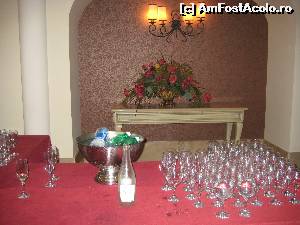 [P08] Intrare restaurant la ora 7,30 dimineata » foto by homejade*
 - 
<span class="allrVoted glyphicon glyphicon-heart hidden" id="av560075"></span>
<a class="m-l-10 hidden" id="sv560075" onclick="voting_Foto_DelVot(,560075,6534)" role="button">șterge vot <span class="glyphicon glyphicon-remove"></span></a>
<a id="v9560075" class=" c-red"  onclick="voting_Foto_SetVot(560075)" role="button"><span class="glyphicon glyphicon-heart-empty"></span> <b>LIKE</b> = Votează poza</a> <img class="hidden"  id="f560075W9" src="/imagini/loader.gif" border="0" /><span class="AjErrMes hidden" id="e560075ErM"></span>