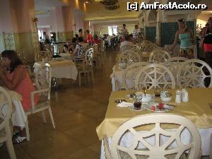 [P09] Restaurant » foto by homejade*
 - 
<span class="allrVoted glyphicon glyphicon-heart hidden" id="av560080"></span>
<a class="m-l-10 hidden" id="sv560080" onclick="voting_Foto_DelVot(,560080,6534)" role="button">șterge vot <span class="glyphicon glyphicon-remove"></span></a>
<a id="v9560080" class=" c-red"  onclick="voting_Foto_SetVot(560080)" role="button"><span class="glyphicon glyphicon-heart-empty"></span> <b>LIKE</b> = Votează poza</a> <img class="hidden"  id="f560080W9" src="/imagini/loader.gif" border="0" /><span class="AjErrMes hidden" id="e560080ErM"></span>