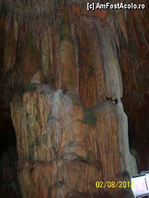 [P11] Stalactite si stalagmite intr-o uniune de 20 000 de ani...  » foto by rora
 - 
<span class="allrVoted glyphicon glyphicon-heart hidden" id="av350859"></span>
<a class="m-l-10 hidden" id="sv350859" onclick="voting_Foto_DelVot(,350859,6591)" role="button">șterge vot <span class="glyphicon glyphicon-remove"></span></a>
<a id="v9350859" class=" c-red"  onclick="voting_Foto_SetVot(350859)" role="button"><span class="glyphicon glyphicon-heart-empty"></span> <b>LIKE</b> = Votează poza</a> <img class="hidden"  id="f350859W9" src="/imagini/loader.gif" border="0" /><span class="AjErrMes hidden" id="e350859ErM"></span>