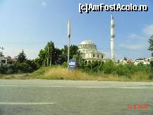 [P28] moschee intr-un sat » foto by cosminp
 - 
<span class="allrVoted glyphicon glyphicon-heart hidden" id="av104584"></span>
<a class="m-l-10 hidden" id="sv104584" onclick="voting_Foto_DelVot(,104584,6593)" role="button">șterge vot <span class="glyphicon glyphicon-remove"></span></a>
<a id="v9104584" class=" c-red"  onclick="voting_Foto_SetVot(104584)" role="button"><span class="glyphicon glyphicon-heart-empty"></span> <b>LIKE</b> = Votează poza</a> <img class="hidden"  id="f104584W9" src="/imagini/loader.gif" border="0" /><span class="AjErrMes hidden" id="e104584ErM"></span>