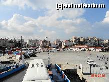 [P50] anakkale vazut de pe ferryboat la plecare spre casa » foto by cosminp
 - 
<span class="allrVoted glyphicon glyphicon-heart hidden" id="av104619"></span>
<a class="m-l-10 hidden" id="sv104619" onclick="voting_Foto_DelVot(,104619,6593)" role="button">șterge vot <span class="glyphicon glyphicon-remove"></span></a>
<a id="v9104619" class=" c-red"  onclick="voting_Foto_SetVot(104619)" role="button"><span class="glyphicon glyphicon-heart-empty"></span> <b>LIKE</b> = Votează poza</a> <img class="hidden"  id="f104619W9" src="/imagini/loader.gif" border="0" /><span class="AjErrMes hidden" id="e104619ErM"></span>