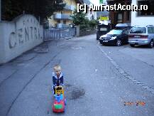 [P10] fara aceasta jucarie nu ne pornim nicaieri. » foto by Alina Morar
 - 
<span class="allrVoted glyphicon glyphicon-heart hidden" id="av104202"></span>
<a class="m-l-10 hidden" id="sv104202" onclick="voting_Foto_DelVot(,104202,6595)" role="button">șterge vot <span class="glyphicon glyphicon-remove"></span></a>
<a id="v9104202" class=" c-red"  onclick="voting_Foto_SetVot(104202)" role="button"><span class="glyphicon glyphicon-heart-empty"></span> <b>LIKE</b> = Votează poza</a> <img class="hidden"  id="f104202W9" src="/imagini/loader.gif" border="0" /><span class="AjErrMes hidden" id="e104202ErM"></span>