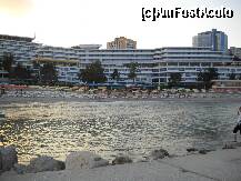 [P18] Plaja seara cu seslonguri şi umbreluțe destul de frumos amenajate. » foto by fluturas1*
 - 
<span class="allrVoted glyphicon glyphicon-heart hidden" id="av124168"></span>
<a class="m-l-10 hidden" id="sv124168" onclick="voting_Foto_DelVot(,124168,6610)" role="button">șterge vot <span class="glyphicon glyphicon-remove"></span></a>
<a id="v9124168" class=" c-red"  onclick="voting_Foto_SetVot(124168)" role="button"><span class="glyphicon glyphicon-heart-empty"></span> <b>LIKE</b> = Votează poza</a> <img class="hidden"  id="f124168W9" src="/imagini/loader.gif" border="0" /><span class="AjErrMes hidden" id="e124168ErM"></span>