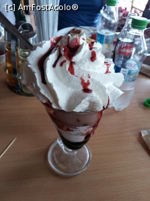 [P06] Restaurant Agrementul - înghețata » foto by Dragoș_MD
 - 
<span class="allrVoted glyphicon glyphicon-heart hidden" id="av1008925"></span>
<a class="m-l-10 hidden" id="sv1008925" onclick="voting_Foto_DelVot(,1008925,6620)" role="button">șterge vot <span class="glyphicon glyphicon-remove"></span></a>
<a id="v91008925" class=" c-red"  onclick="voting_Foto_SetVot(1008925)" role="button"><span class="glyphicon glyphicon-heart-empty"></span> <b>LIKE</b> = Votează poza</a> <img class="hidden"  id="f1008925W9" src="/imagini/loader.gif" border="0" /><span class="AjErrMes hidden" id="e1008925ErM"></span>