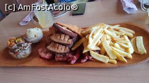 [P03] Restaurant Agrementul » foto by resita2009
 - 
<span class="allrVoted glyphicon glyphicon-heart hidden" id="av1376752"></span>
<a class="m-l-10 hidden" id="sv1376752" onclick="voting_Foto_DelVot(,1376752,6620)" role="button">șterge vot <span class="glyphicon glyphicon-remove"></span></a>
<a id="v91376752" class=" c-red"  onclick="voting_Foto_SetVot(1376752)" role="button"><span class="glyphicon glyphicon-heart-empty"></span> <b>LIKE</b> = Votează poza</a> <img class="hidden"  id="f1376752W9" src="/imagini/loader.gif" border="0" /><span class="AjErrMes hidden" id="e1376752ErM"></span>