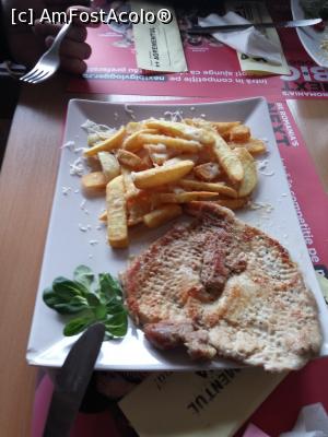 [P10] Terasa restaurantului Agrementul 3*, Geoagiu - Bai » foto by Dana2008
 - 
<span class="allrVoted glyphicon glyphicon-heart hidden" id="av877623"></span>
<a class="m-l-10 hidden" id="sv877623" onclick="voting_Foto_DelVot(,877623,6620)" role="button">șterge vot <span class="glyphicon glyphicon-remove"></span></a>
<a id="v9877623" class=" c-red"  onclick="voting_Foto_SetVot(877623)" role="button"><span class="glyphicon glyphicon-heart-empty"></span> <b>LIKE</b> = Votează poza</a> <img class="hidden"  id="f877623W9" src="/imagini/loader.gif" border="0" /><span class="AjErrMes hidden" id="e877623ErM"></span>