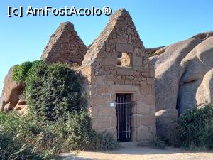[P24] Coasta de Granit Roz - depozitul de muniții » foto by Mika
 - 
<span class="allrVoted glyphicon glyphicon-heart hidden" id="av1280276"></span>
<a class="m-l-10 hidden" id="sv1280276" onclick="voting_Foto_DelVot(,1280276,6625)" role="button">șterge vot <span class="glyphicon glyphicon-remove"></span></a>
<a id="v91280276" class=" c-red"  onclick="voting_Foto_SetVot(1280276)" role="button"><span class="glyphicon glyphicon-heart-empty"></span> <b>LIKE</b> = Votează poza</a> <img class="hidden"  id="f1280276W9" src="/imagini/loader.gif" border="0" /><span class="AjErrMes hidden" id="e1280276ErM"></span>
