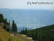 [P21] Lacul Izvorul Muntelui vazut de pe Toaca » foto by monicutza
 - 
<span class="allrVoted glyphicon glyphicon-heart hidden" id="av105799"></span>
<a class="m-l-10 hidden" id="sv105799" onclick="voting_Foto_DelVot(,105799,6639)" role="button">șterge vot <span class="glyphicon glyphicon-remove"></span></a>
<a id="v9105799" class=" c-red"  onclick="voting_Foto_SetVot(105799)" role="button"><span class="glyphicon glyphicon-heart-empty"></span> <b>LIKE</b> = Votează poza</a> <img class="hidden"  id="f105799W9" src="/imagini/loader.gif" border="0" /><span class="AjErrMes hidden" id="e105799ErM"></span>