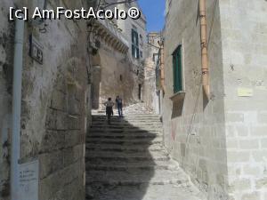 [P10] Străzi din Matera, zona Sasso Caveoso.  » foto by Aurici
 - 
<span class="allrVoted glyphicon glyphicon-heart hidden" id="av738438"></span>
<a class="m-l-10 hidden" id="sv738438" onclick="voting_Foto_DelVot(,738438,6642)" role="button">șterge vot <span class="glyphicon glyphicon-remove"></span></a>
<a id="v9738438" class=" c-red"  onclick="voting_Foto_SetVot(738438)" role="button"><span class="glyphicon glyphicon-heart-empty"></span> <b>LIKE</b> = Votează poza</a> <img class="hidden"  id="f738438W9" src="/imagini/loader.gif" border="0" /><span class="AjErrMes hidden" id="e738438ErM"></span>