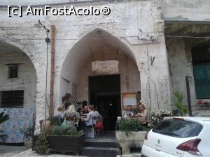 [P13] O terasă în Matera, aproape de parcarea de unde pornești pe Cheile Gravinei.  » foto by Aurici
 - 
<span class="allrVoted glyphicon glyphicon-heart hidden" id="av738444"></span>
<a class="m-l-10 hidden" id="sv738444" onclick="voting_Foto_DelVot(,738444,6642)" role="button">șterge vot <span class="glyphicon glyphicon-remove"></span></a>
<a id="v9738444" class=" c-red"  onclick="voting_Foto_SetVot(738444)" role="button"><span class="glyphicon glyphicon-heart-empty"></span> <b>LIKE</b> = Votează poza</a> <img class="hidden"  id="f738444W9" src="/imagini/loader.gif" border="0" /><span class="AjErrMes hidden" id="e738444ErM"></span>