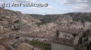 [P53] Matera - Vedere spre Catedrală din Sasso Caveoso, ansamblul celor 4 biserici.  » foto by Aurici
 - 
<span class="allrVoted glyphicon glyphicon-heart hidden" id="av738502"></span>
<a class="m-l-10 hidden" id="sv738502" onclick="voting_Foto_DelVot(,738502,6642)" role="button">șterge vot <span class="glyphicon glyphicon-remove"></span></a>
<a id="v9738502" class=" c-red"  onclick="voting_Foto_SetVot(738502)" role="button"><span class="glyphicon glyphicon-heart-empty"></span> <b>LIKE</b> = Votează poza</a> <img class="hidden"  id="f738502W9" src="/imagini/loader.gif" border="0" /><span class="AjErrMes hidden" id="e738502ErM"></span>