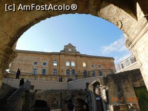 [P22] Palombaro Lungo şi, deasupra, Palazzo del Annunziato » foto by irinad
 - 
<span class="allrVoted glyphicon glyphicon-heart hidden" id="av1323862"></span>
<a class="m-l-10 hidden" id="sv1323862" onclick="voting_Foto_DelVot(,1323862,6642)" role="button">șterge vot <span class="glyphicon glyphicon-remove"></span></a>
<a id="v91323862" class=" c-red"  onclick="voting_Foto_SetVot(1323862)" role="button"><span class="glyphicon glyphicon-heart-empty"></span> <b>LIKE</b> = Votează poza</a> <img class="hidden"  id="f1323862W9" src="/imagini/loader.gif" border="0" /><span class="AjErrMes hidden" id="e1323862ErM"></span>