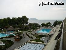 [P10] Piscinele din alt unghi si marea in fundal cu insula ca o broasca testoasa...parca mai era undeva in Grecia o asemenea insula... » foto by michirec
 - 
<span class="allrVoted glyphicon glyphicon-heart hidden" id="av255663"></span>
<a class="m-l-10 hidden" id="sv255663" onclick="voting_Foto_DelVot(,255663,6659)" role="button">șterge vot <span class="glyphicon glyphicon-remove"></span></a>
<a id="v9255663" class=" c-red"  onclick="voting_Foto_SetVot(255663)" role="button"><span class="glyphicon glyphicon-heart-empty"></span> <b>LIKE</b> = Votează poza</a> <img class="hidden"  id="f255663W9" src="/imagini/loader.gif" border="0" /><span class="AjErrMes hidden" id="e255663ErM"></span>