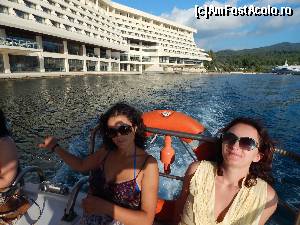 [P37] Cu vaporul spre Neos Marmaras, în stânga - hotelul Meliton » foto by aalinutza1981
 - 
<span class="allrVoted glyphicon glyphicon-heart hidden" id="av584082"></span>
<a class="m-l-10 hidden" id="sv584082" onclick="voting_Foto_DelVot(,584082,6659)" role="button">șterge vot <span class="glyphicon glyphicon-remove"></span></a>
<a id="v9584082" class=" c-red"  onclick="voting_Foto_SetVot(584082)" role="button"><span class="glyphicon glyphicon-heart-empty"></span> <b>LIKE</b> = Votează poza</a> <img class="hidden"  id="f584082W9" src="/imagini/loader.gif" border="0" /><span class="AjErrMes hidden" id="e584082ErM"></span>