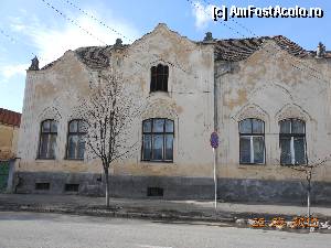 [P02] Odorheiu Secuiesc - O casă veche pe Str. Orbán Balázs.  » foto by iulianic
 - 
<span class="allrVoted glyphicon glyphicon-heart hidden" id="av404011"></span>
<a class="m-l-10 hidden" id="sv404011" onclick="voting_Foto_DelVot(,404011,6675)" role="button">șterge vot <span class="glyphicon glyphicon-remove"></span></a>
<a id="v9404011" class=" c-red"  onclick="voting_Foto_SetVot(404011)" role="button"><span class="glyphicon glyphicon-heart-empty"></span> <b>LIKE</b> = Votează poza</a> <img class="hidden"  id="f404011W9" src="/imagini/loader.gif" border="0" /><span class="AjErrMes hidden" id="e404011ErM"></span>