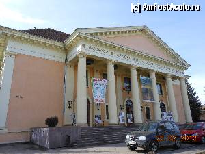 [P73] Odorheiu Secuiesc - Casa de Cultură.  » foto by iulianic
 - 
<span class="allrVoted glyphicon glyphicon-heart hidden" id="av404092"></span>
<a class="m-l-10 hidden" id="sv404092" onclick="voting_Foto_DelVot(,404092,6675)" role="button">șterge vot <span class="glyphicon glyphicon-remove"></span></a>
<a id="v9404092" class=" c-red"  onclick="voting_Foto_SetVot(404092)" role="button"><span class="glyphicon glyphicon-heart-empty"></span> <b>LIKE</b> = Votează poza</a> <img class="hidden"  id="f404092W9" src="/imagini/loader.gif" border="0" /><span class="AjErrMes hidden" id="e404092ErM"></span>