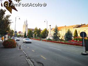 [P04] La plimbare prin Odorhei; în dreapta, Primăria, în plan îndepărtat turlele Bisericii Franciscane » foto by crismis
 - 
<span class="allrVoted glyphicon glyphicon-heart hidden" id="av1197970"></span>
<a class="m-l-10 hidden" id="sv1197970" onclick="voting_Foto_DelVot(,1197970,6675)" role="button">șterge vot <span class="glyphicon glyphicon-remove"></span></a>
<a id="v91197970" class=" c-red"  onclick="voting_Foto_SetVot(1197970)" role="button"><span class="glyphicon glyphicon-heart-empty"></span> <b>LIKE</b> = Votează poza</a> <img class="hidden"  id="f1197970W9" src="/imagini/loader.gif" border="0" /><span class="AjErrMes hidden" id="e1197970ErM"></span>