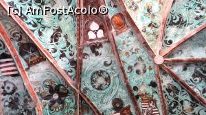 [P11] Detaliu din tavanul pictat în stil Renaissance, pe la anii 1500, cu blazoane (neobișnuit pentru o biserică) și care face faima bisericii din Daia » foto by Lucien
 - 
<span class="allrVoted glyphicon glyphicon-heart hidden" id="av966479"></span>
<a class="m-l-10 hidden" id="sv966479" onclick="voting_Foto_DelVot(,966479,6675)" role="button">șterge vot <span class="glyphicon glyphicon-remove"></span></a>
<a id="v9966479" class=" c-red"  onclick="voting_Foto_SetVot(966479)" role="button"><span class="glyphicon glyphicon-heart-empty"></span> <b>LIKE</b> = Votează poza</a> <img class="hidden"  id="f966479W9" src="/imagini/loader.gif" border="0" /><span class="AjErrMes hidden" id="e966479ErM"></span>