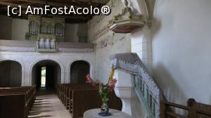 [P09] Interior, partea vestică a bisericii reformate din Daia, cu poarta de acces. Pe peretele din dreapta se vede rămășița picturii cu Sfântul rege Ladislau.  » foto by Lucien
 - 
<span class="allrVoted glyphicon glyphicon-heart hidden" id="av966466"></span>
<a class="m-l-10 hidden" id="sv966466" onclick="voting_Foto_DelVot(,966466,6675)" role="button">șterge vot <span class="glyphicon glyphicon-remove"></span></a>
<a id="v9966466" class=" c-red"  onclick="voting_Foto_SetVot(966466)" role="button"><span class="glyphicon glyphicon-heart-empty"></span> <b>LIKE</b> = Votează poza</a> <img class="hidden"  id="f966466W9" src="/imagini/loader.gif" border="0" /><span class="AjErrMes hidden" id="e966466ErM"></span>