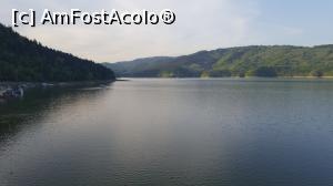 [P15] Lacul Bicaz la asfintit » foto by Cati62
 - 
<span class="allrVoted glyphicon glyphicon-heart hidden" id="av964675"></span>
<a class="m-l-10 hidden" id="sv964675" onclick="voting_Foto_DelVot(,964675,6675)" role="button">șterge vot <span class="glyphicon glyphicon-remove"></span></a>
<a id="v9964675" class=" c-red"  onclick="voting_Foto_SetVot(964675)" role="button"><span class="glyphicon glyphicon-heart-empty"></span> <b>LIKE</b> = Votează poza</a> <img class="hidden"  id="f964675W9" src="/imagini/loader.gif" border="0" /><span class="AjErrMes hidden" id="e964675ErM"></span>