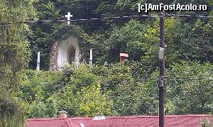 [P19] Intrarea în una din peșterile de la Stațiunea Lillafured din apropierea orașului Miskolc, Ungaria.  » foto by traian.leuca †
 - 
<span class="allrVoted glyphicon glyphicon-heart hidden" id="av664402"></span>
<a class="m-l-10 hidden" id="sv664402" onclick="voting_Foto_DelVot(,664402,6695)" role="button">șterge vot <span class="glyphicon glyphicon-remove"></span></a>
<a id="v9664402" class=" c-red"  onclick="voting_Foto_SetVot(664402)" role="button"><span class="glyphicon glyphicon-heart-empty"></span> <b>LIKE</b> = Votează poza</a> <img class="hidden"  id="f664402W9" src="/imagini/loader.gif" border="0" /><span class="AjErrMes hidden" id="e664402ErM"></span>