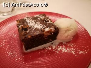 [P56] Restaurant Alba Granados; negresă cu înghețată de vanilie » foto by crismis
 - 
<span class="allrVoted glyphicon glyphicon-heart hidden" id="av1142706"></span>
<a class="m-l-10 hidden" id="sv1142706" onclick="voting_Foto_DelVot(,1142706,6706)" role="button">șterge vot <span class="glyphicon glyphicon-remove"></span></a>
<a id="v91142706" class=" c-red"  onclick="voting_Foto_SetVot(1142706)" role="button"><span class="glyphicon glyphicon-heart-empty"></span> <b>LIKE</b> = Votează poza</a> <img class="hidden"  id="f1142706W9" src="/imagini/loader.gif" border="0" /><span class="AjErrMes hidden" id="e1142706ErM"></span>