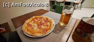 [P24] Pizza Hawai » foto by irinad
 - 
<span class="allrVoted glyphicon glyphicon-heart hidden" id="av1415962"></span>
<a class="m-l-10 hidden" id="sv1415962" onclick="voting_Foto_DelVot(,1415962,6706)" role="button">șterge vot <span class="glyphicon glyphicon-remove"></span></a>
<a id="v91415962" class=" c-red"  onclick="voting_Foto_SetVot(1415962)" role="button"><span class="glyphicon glyphicon-heart-empty"></span> <b>LIKE</b> = Votează poza</a> <img class="hidden"  id="f1415962W9" src="/imagini/loader.gif" border="0" /><span class="AjErrMes hidden" id="e1415962ErM"></span>
