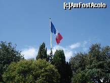 [P57] si nelipsitul drapel francez, semn ca oamenii locului sunt patrioti. oricum, mult mai mult decat noi !! » foto by a.sr*
 - 
<span class="allrVoted glyphicon glyphicon-heart hidden" id="av265260"></span>
<a class="m-l-10 hidden" id="sv265260" onclick="voting_Foto_DelVot(,265260,6709)" role="button">șterge vot <span class="glyphicon glyphicon-remove"></span></a>
<a id="v9265260" class=" c-red"  onclick="voting_Foto_SetVot(265260)" role="button"><span class="glyphicon glyphicon-heart-empty"></span> <b>LIKE</b> = Votează poza</a> <img class="hidden"  id="f265260W9" src="/imagini/loader.gif" border="0" /><span class="AjErrMes hidden" id="e265260ErM"></span>
