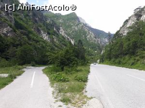 [P25] Parcul Național Sutjeska. Cheile în care sunt plăcuțe roșii cu cap de mort pe care scria MINE.  » foto by Aurici
 - 
<span class="allrVoted glyphicon glyphicon-heart hidden" id="av988307"></span>
<a class="m-l-10 hidden" id="sv988307" onclick="voting_Foto_DelVot(,988307,6716)" role="button">șterge vot <span class="glyphicon glyphicon-remove"></span></a>
<a id="v9988307" class=" c-red"  onclick="voting_Foto_SetVot(988307)" role="button"><span class="glyphicon glyphicon-heart-empty"></span> <b>LIKE</b> = Votează poza</a> <img class="hidden"  id="f988307W9" src="/imagini/loader.gif" border="0" /><span class="AjErrMes hidden" id="e988307ErM"></span>