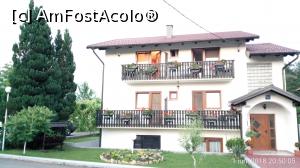 [P51] House Hodak din Grabovac (lângă Plitvice), casa noastră dragă pentru 2 nopți.  » foto by Aurici
 - 
<span class="allrVoted glyphicon glyphicon-heart hidden" id="av988353"></span>
<a class="m-l-10 hidden" id="sv988353" onclick="voting_Foto_DelVot(,988353,6716)" role="button">șterge vot <span class="glyphicon glyphicon-remove"></span></a>
<a id="v9988353" class=" c-red"  onclick="voting_Foto_SetVot(988353)" role="button"><span class="glyphicon glyphicon-heart-empty"></span> <b>LIKE</b> = Votează poza</a> <img class="hidden"  id="f988353W9" src="/imagini/loader.gif" border="0" /><span class="AjErrMes hidden" id="e988353ErM"></span>