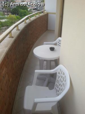 [P10] balconul camerei » foto by bogdan78
 - 
<span class="allrVoted glyphicon glyphicon-heart hidden" id="av973127"></span>
<a class="m-l-10 hidden" id="sv973127" onclick="voting_Foto_DelVot(,973127,6724)" role="button">șterge vot <span class="glyphicon glyphicon-remove"></span></a>
<a id="v9973127" class=" c-red"  onclick="voting_Foto_SetVot(973127)" role="button"><span class="glyphicon glyphicon-heart-empty"></span> <b>LIKE</b> = Votează poza</a> <img class="hidden"  id="f973127W9" src="/imagini/loader.gif" border="0" /><span class="AjErrMes hidden" id="e973127ErM"></span>