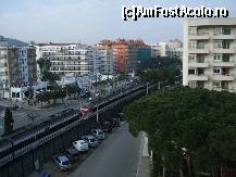 [P19] Trenul care trecea spre Barcelona pe langa hotel din juma in juma de ora. Foarte silentios. » foto by nnaaee
 - 
<span class="allrVoted glyphicon glyphicon-heart hidden" id="av108350"></span>
<a class="m-l-10 hidden" id="sv108350" onclick="voting_Foto_DelVot(,108350,6724)" role="button">șterge vot <span class="glyphicon glyphicon-remove"></span></a>
<a id="v9108350" class=" c-red"  onclick="voting_Foto_SetVot(108350)" role="button"><span class="glyphicon glyphicon-heart-empty"></span> <b>LIKE</b> = Votează poza</a> <img class="hidden"  id="f108350W9" src="/imagini/loader.gif" border="0" /><span class="AjErrMes hidden" id="e108350ErM"></span>