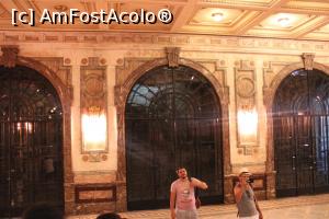 [P18] Rio de Janeiro, Theatro Municipal, Intrarea principală pozată din interior » foto by mprofeanu
 - 
<span class="allrVoted glyphicon glyphicon-heart hidden" id="av1098963"></span>
<a class="m-l-10 hidden" id="sv1098963" onclick="voting_Foto_DelVot(,1098963,6730)" role="button">șterge vot <span class="glyphicon glyphicon-remove"></span></a>
<a id="v91098963" class=" c-red"  onclick="voting_Foto_SetVot(1098963)" role="button"><span class="glyphicon glyphicon-heart-empty"></span> <b>LIKE</b> = Votează poza</a> <img class="hidden"  id="f1098963W9" src="/imagini/loader.gif" border="0" /><span class="AjErrMes hidden" id="e1098963ErM"></span>