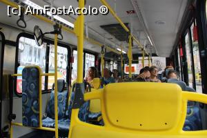 [P20] Rio de Janeiro, În autobuzul 513 spre Urca și spre Pão de Açúcar, era încă în stație, au mai venit oameni...  » foto by mprofeanu
 - 
<span class="allrVoted glyphicon glyphicon-heart hidden" id="av1100397"></span>
<a class="m-l-10 hidden" id="sv1100397" onclick="voting_Foto_DelVot(,1100397,6730)" role="button">șterge vot <span class="glyphicon glyphicon-remove"></span></a>
<a id="v91100397" class=" c-red"  onclick="voting_Foto_SetVot(1100397)" role="button"><span class="glyphicon glyphicon-heart-empty"></span> <b>LIKE</b> = Votează poza</a> <img class="hidden"  id="f1100397W9" src="/imagini/loader.gif" border="0" /><span class="AjErrMes hidden" id="e1100397ErM"></span>