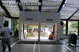 [P21] Rio de Janeiro, Estação Bondinho do Pão de Açúcar, Intrarea la casa de bilete văzută din interiorul stației, să nu se confunde cu altă intrare din stânga unde erau case simple pentru cei ce nu aveau email » foto by mprofeanu
 - 
<span class="allrVoted glyphicon glyphicon-heart hidden" id="av1100401"></span>
<a class="m-l-10 hidden" id="sv1100401" onclick="voting_Foto_DelVot(,1100401,6730)" role="button">șterge vot <span class="glyphicon glyphicon-remove"></span></a>
<a id="v91100401" class=" c-red"  onclick="voting_Foto_SetVot(1100401)" role="button"><span class="glyphicon glyphicon-heart-empty"></span> <b>LIKE</b> = Votează poza</a> <img class="hidden"  id="f1100401W9" src="/imagini/loader.gif" border="0" /><span class="AjErrMes hidden" id="e1100401ErM"></span>