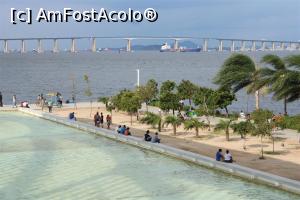 [P70] Rio de Janeiro, Ponte Rio-Niterói văzut de la Muzeul Viitorului, zona frumos amenajată cu bazin cu apă, faleză și locuri de odihnă... » foto by mprofeanu
 - 
<span class="allrVoted glyphicon glyphicon-heart hidden" id="av1100489"></span>
<a class="m-l-10 hidden" id="sv1100489" onclick="voting_Foto_DelVot(,1100489,6730)" role="button">șterge vot <span class="glyphicon glyphicon-remove"></span></a>
<a id="v91100489" class=" c-red"  onclick="voting_Foto_SetVot(1100489)" role="button"><span class="glyphicon glyphicon-heart-empty"></span> <b>LIKE</b> = Votează poza</a> <img class="hidden"  id="f1100489W9" src="/imagini/loader.gif" border="0" /><span class="AjErrMes hidden" id="e1100489ErM"></span>