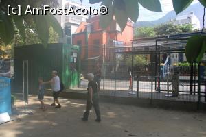[P03] Rio de Janeiro, Grădina Botanică (Jardim Botânico), Intrarea secundară, suntem în interiorul ei, la căsuța verde se cumpără bilete...  » foto by mprofeanu
 - 
<span class="allrVoted glyphicon glyphicon-heart hidden" id="av1154913"></span>
<a class="m-l-10 hidden" id="sv1154913" onclick="voting_Foto_DelVot(,1154913,6730)" role="button">șterge vot <span class="glyphicon glyphicon-remove"></span></a>
<a id="v91154913" class=" c-red"  onclick="voting_Foto_SetVot(1154913)" role="button"><span class="glyphicon glyphicon-heart-empty"></span> <b>LIKE</b> = Votează poza</a> <img class="hidden"  id="f1154913W9" src="/imagini/loader.gif" border="0" /><span class="AjErrMes hidden" id="e1154913ErM"></span>