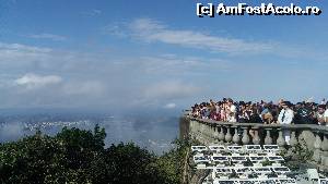 [P01] Turistii admirand orasul Rio vazut de sus, de la baza statuii lui Christ the Redeemer (Cristo Redentor)  » foto by roxana.tomina
 - 
<span class="allrVoted glyphicon glyphicon-heart hidden" id="av610203"></span>
<a class="m-l-10 hidden" id="sv610203" onclick="voting_Foto_DelVot(,610203,6730)" role="button">șterge vot <span class="glyphicon glyphicon-remove"></span></a>
<a id="v9610203" class=" c-red"  onclick="voting_Foto_SetVot(610203)" role="button"><span class="glyphicon glyphicon-heart-empty"></span> <b>LIKE</b> = Votează poza</a> <img class="hidden"  id="f610203W9" src="/imagini/loader.gif" border="0" /><span class="AjErrMes hidden" id="e610203ErM"></span>
